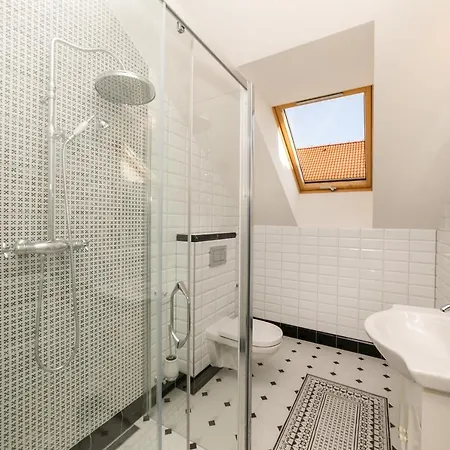 شقة New 4 - Self Check In, Free Parking *