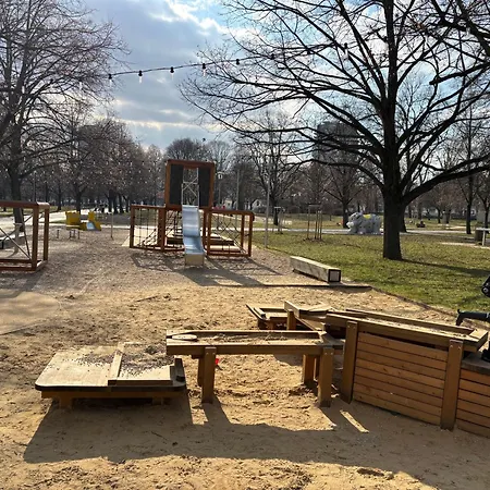 New 4 - Self Check In, Free Parking Διαμέρισμα Μπρατισλάβα